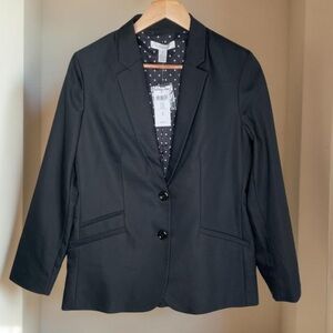 Chico's black blazer, jacket, 3 button sleeve, 2 button at closure, size Medium